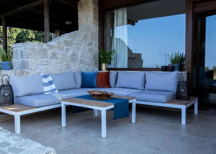 Under The Stars Kassandria