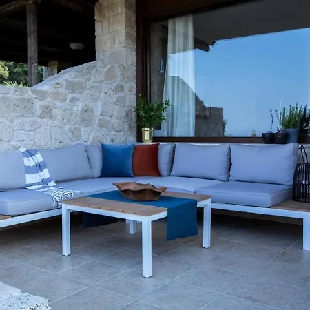 Under The Stars Kassandra