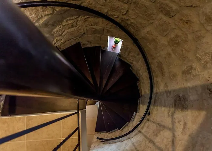 Under The Stars Tatil Evi